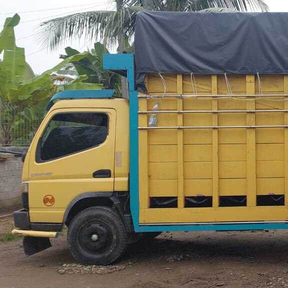 gambar armada blind van diallogistik